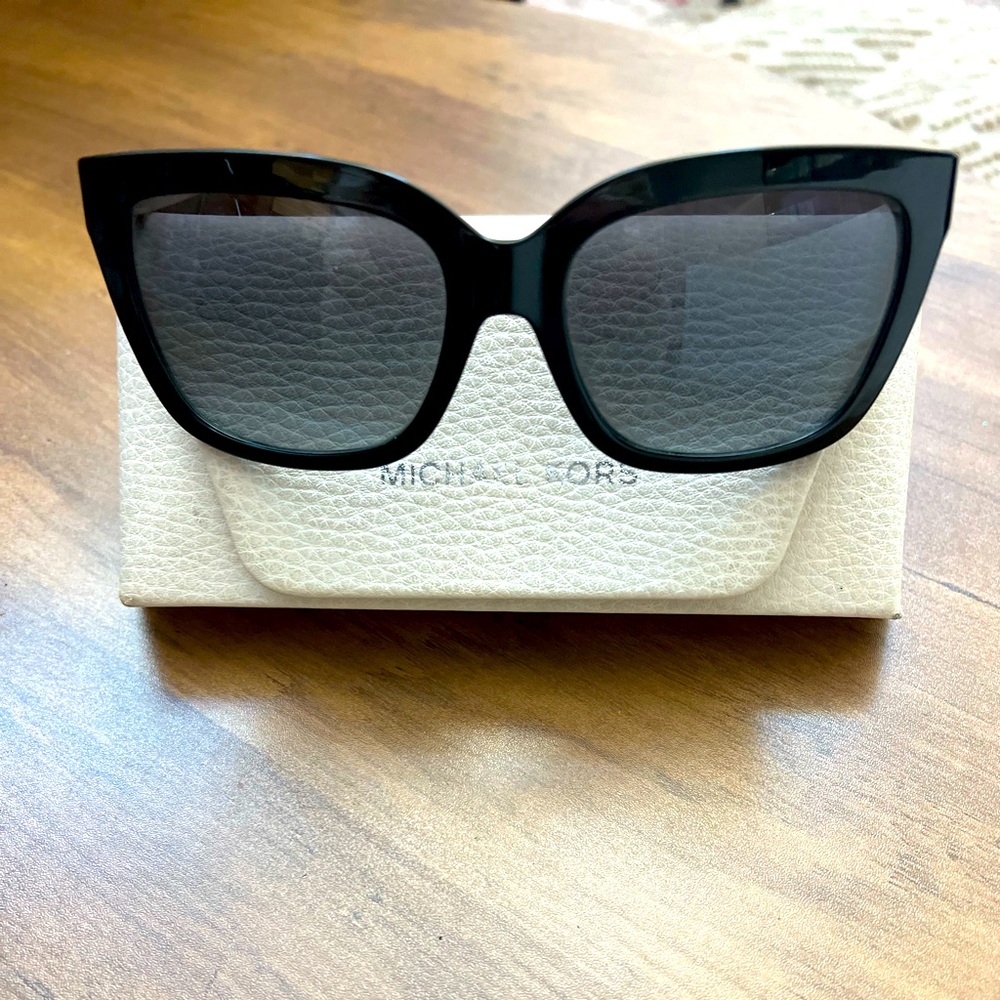Michae Kors sunglasses polarized Ladies EUC